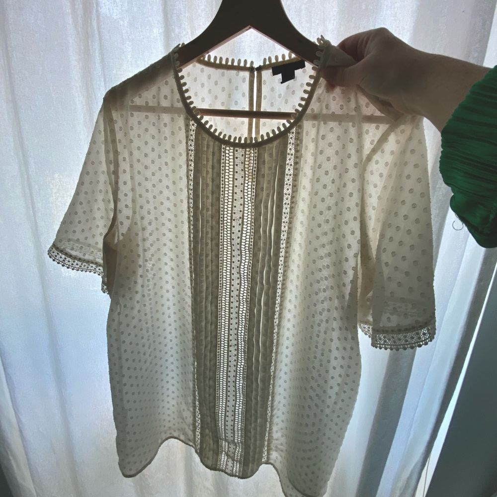 Ann Taylor textured blouse